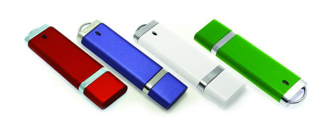 Две трети USB-флеш-накопителей на вторичном рынке хранят данные прежних владельцев