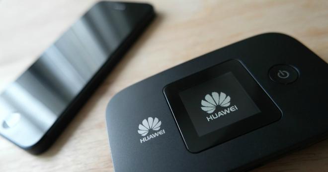 Ведущие американские компании прекращают работу с Huawei